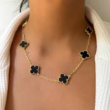 'Radiant Clovers' - Collar de los 5 tréboles